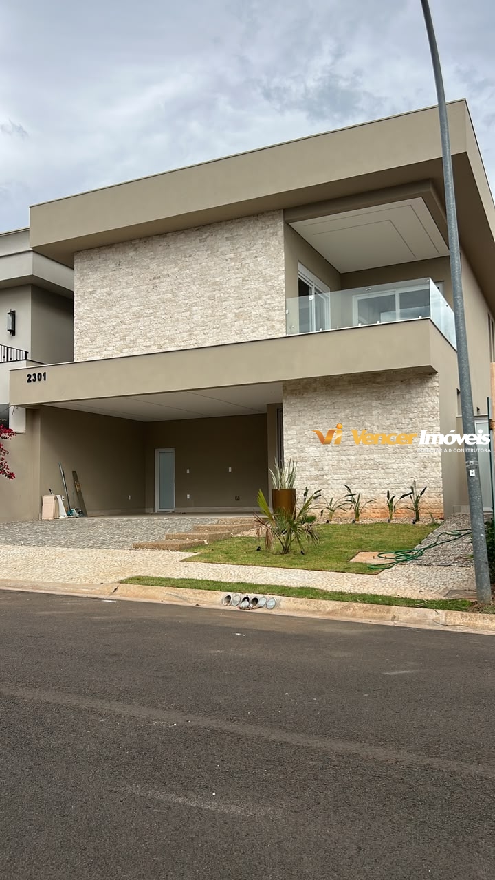 SOBRADO A VENDA NO CONDOMÍNIO SANTA GEORGINA